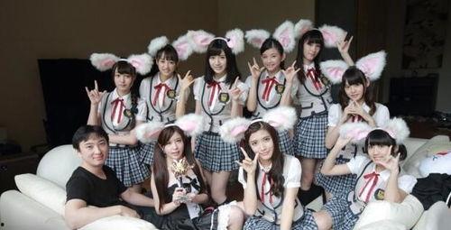 娱乐吃瓜酱当代网友视频,揭秘当代网友视频背后的热点与笑料  第2张