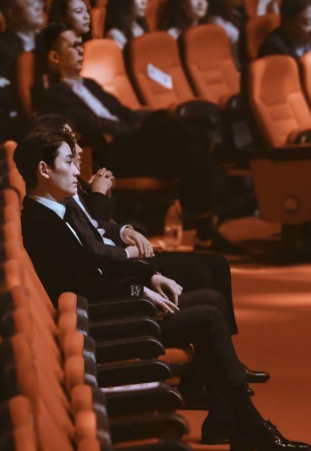 娱乐号直播吃瓜视频大全,娱乐号带你领略各大热门事件瞬间  第2张