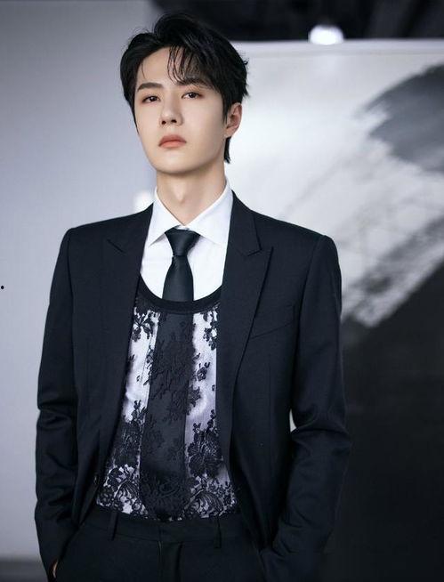 吃瓜娱乐爆料王一博,瓜田里的青春偶像,娱乐风暴中的璀璨星光 第2张 吃瓜娱乐爆料王一博,瓜田里的青春偶像,娱乐风暴中的璀璨星光 第2张