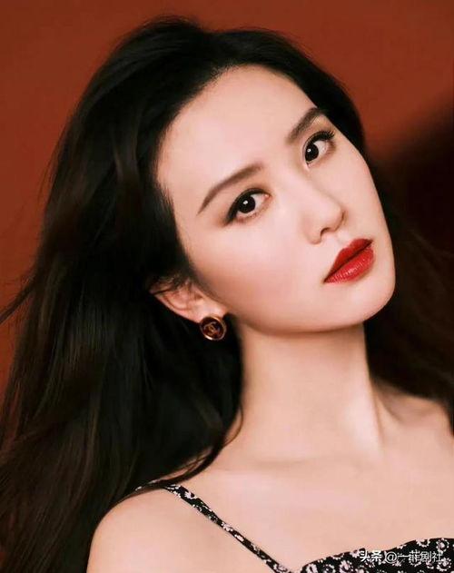 娱乐圈吃瓜中国女明星,揭秘中国女明星的吃瓜盛宴 第3张 娱乐圈吃瓜中国女明星,揭秘中国女明星的吃瓜盛宴 第3张