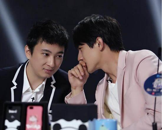 娱乐圈内吃瓜是什么,吃瓜群众背后的真相与内幕 第3张 娱乐圈内吃瓜是什么,吃瓜群众背后的真相与内幕 第3张